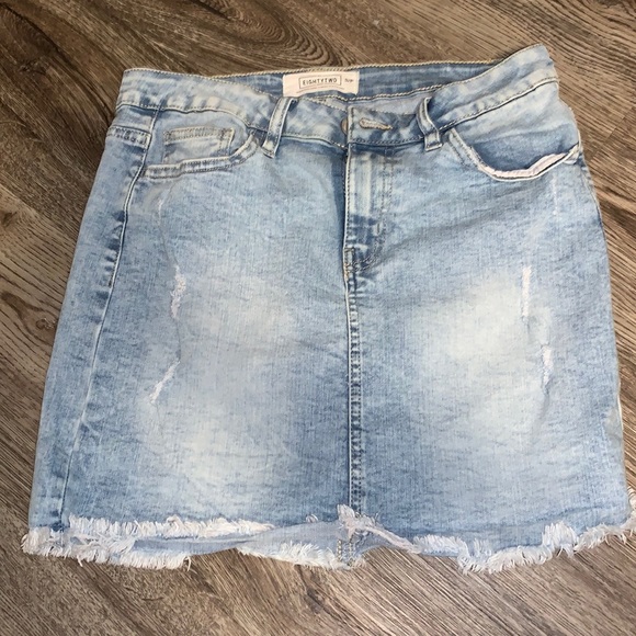 EIGHTYTWO denim skirt - Picture 1 of 4